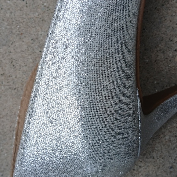 Chinese Laundry Silver Women's Olga Pump Size 8.5 - Picture 9 of 12